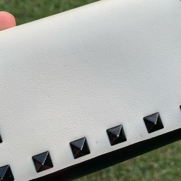 Valentino Rockstud Wallet - Picture 11 of 16